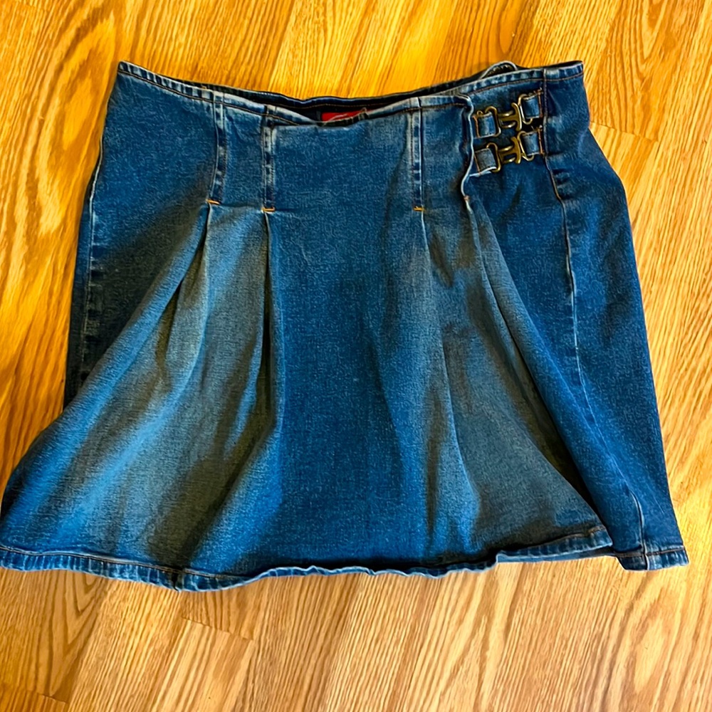 Y2K Bongo Skirt